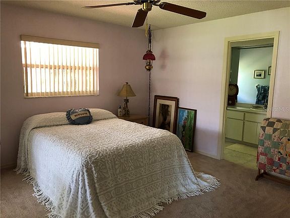 2nd image of 833 Bayport Cir
