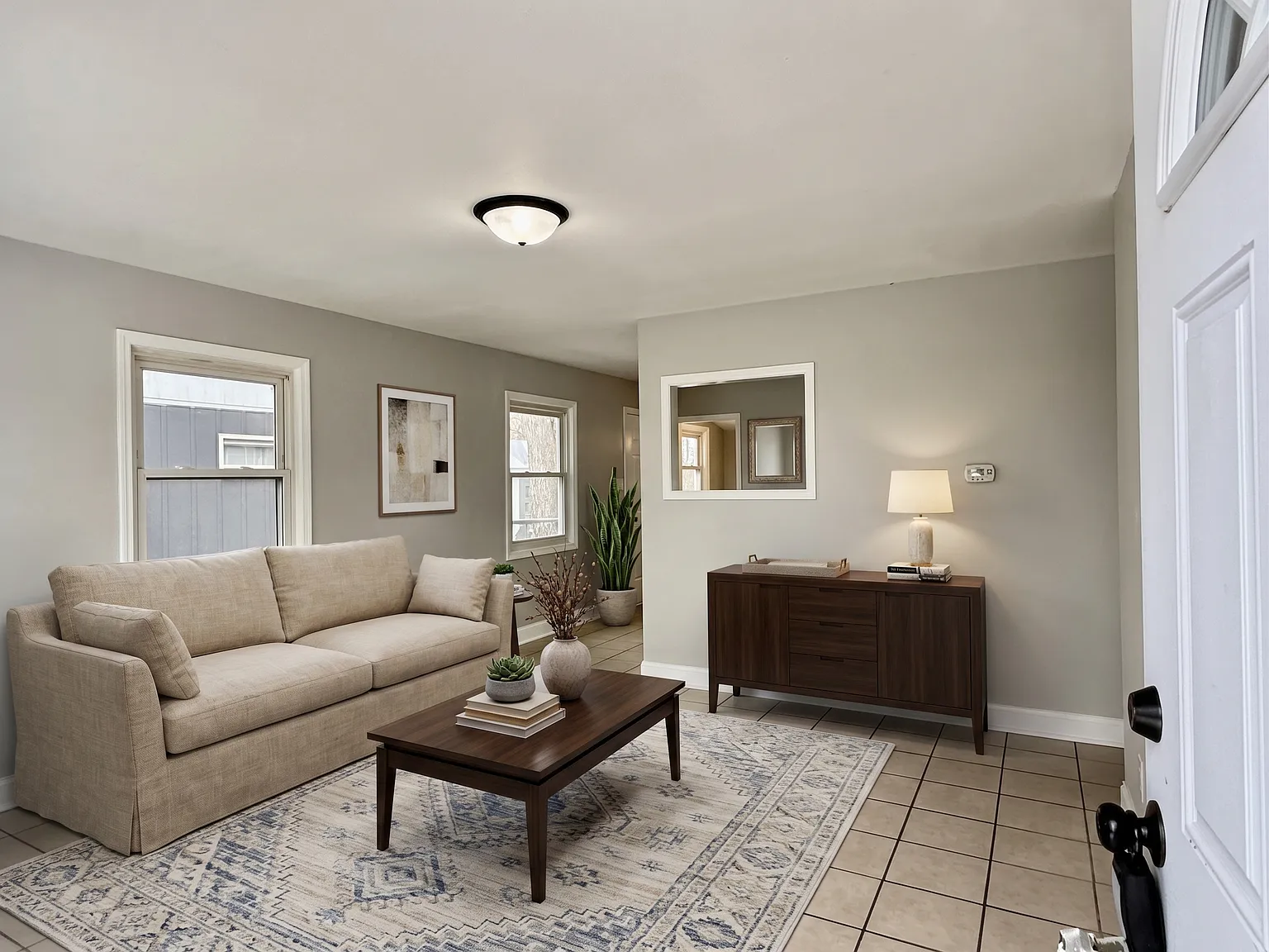 3 bed, 973 sqft, $1,900 — Photo 3