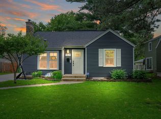 1829 Simpson St, Falcon Heights, MN 55113