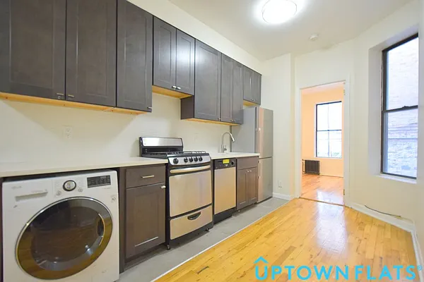 Rented by Uptown Flats LLC | media 17