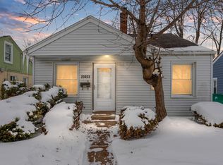 23023 Rosalind Ave, Eastpointe, MI