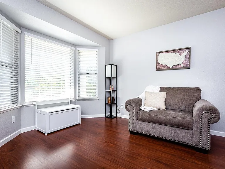 1217 Chesapeake Dr — Photo 6