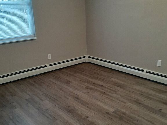 5th image of 607 Forest Ave APT 2179