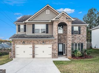 3891 Village Crossing Ln, Ellenwood, GA 30294