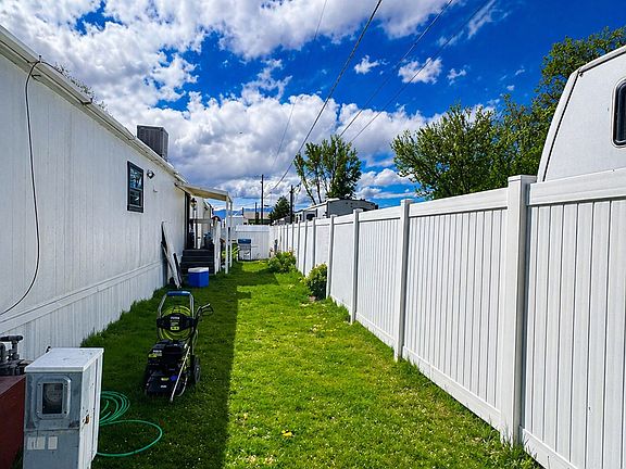 3rd image of 33 E Apollo Way