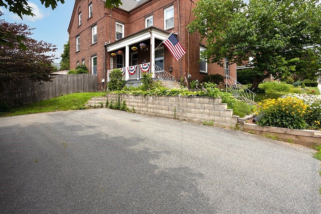 13 Blackstone St, Cumberland, RI 02864 MLS 73139562 Zillow