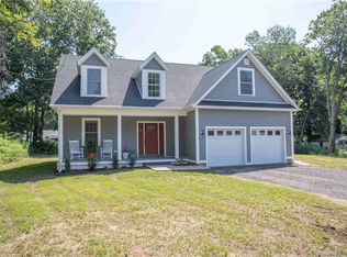 11 Denmore Ln, Old Saybrook, CT 06475