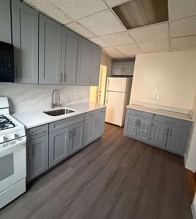2nd image of 9347 202nd St