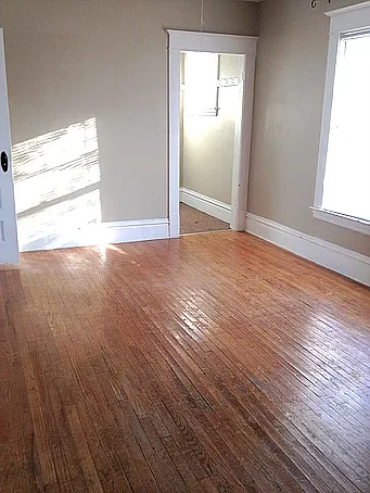 1247 Plainfield Ave NE — Photo 5