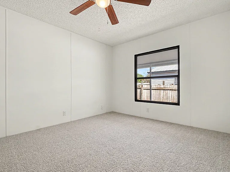 7624 Timberwood Dr — Photo 14
