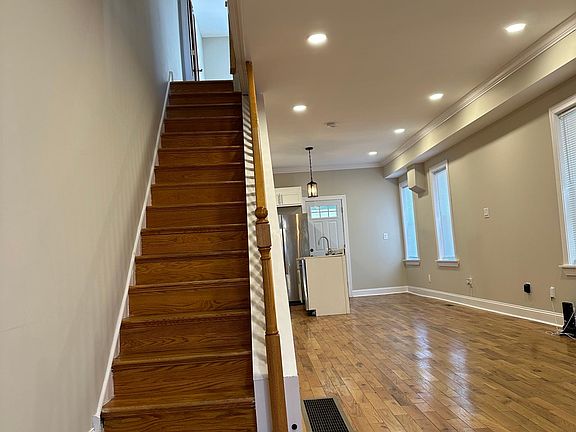 5th image of 3546 Mantua Ave #1