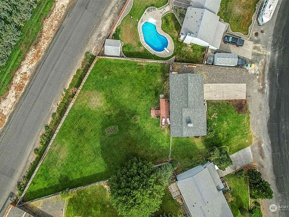 3rd image of 5006 S Fruitland Street