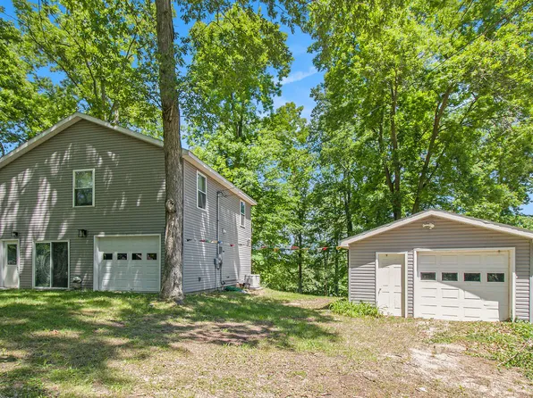 7535 Popple Ln, Reading, MI 49274