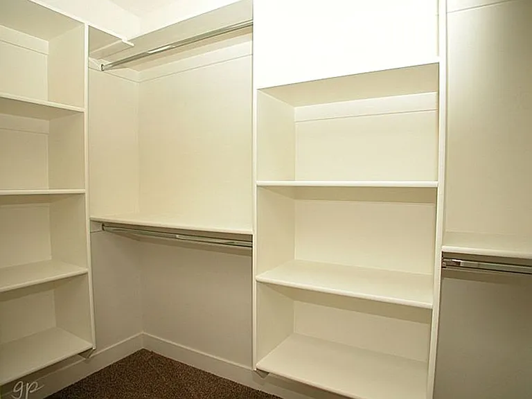 Stonebrook Apartment Homes — Photo 22