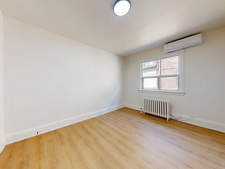 1214 Avenue Rd — Photo 39