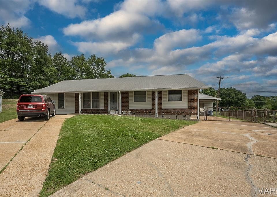 1st image of 2998 Foxwood Dr