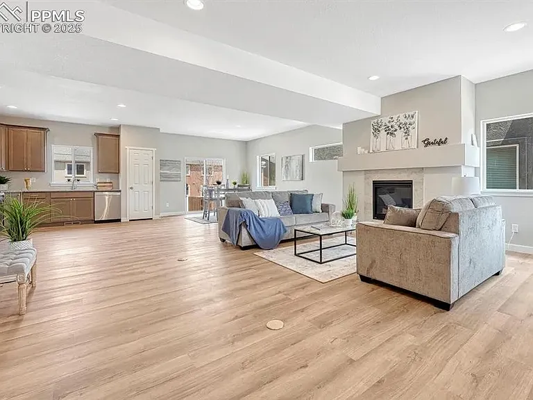 4176 Orchid St — Photo 5
