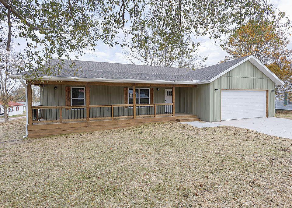 1st image of 330 S Long Avenue