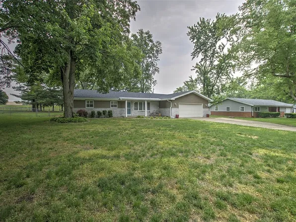5354 N Macarthur Rd, Forsyth, IL 62535