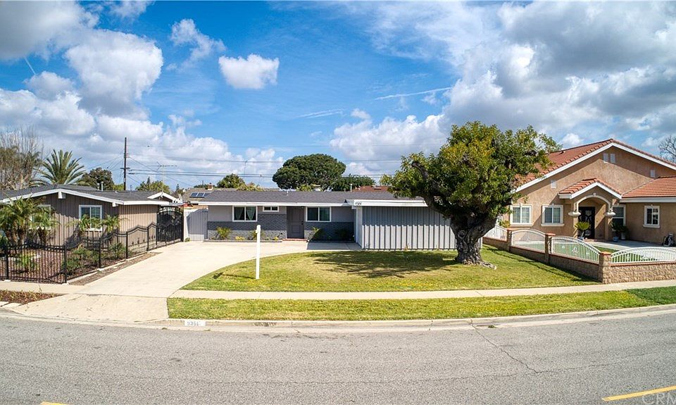 1st image of 9301 Joyzelle Dr