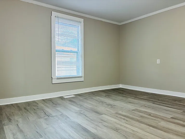 1409 Ware Ave — Photo 9