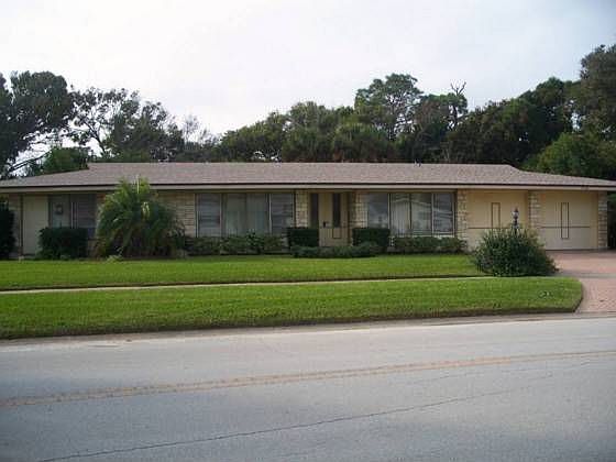 2nd image of 300 Auburn Dr
