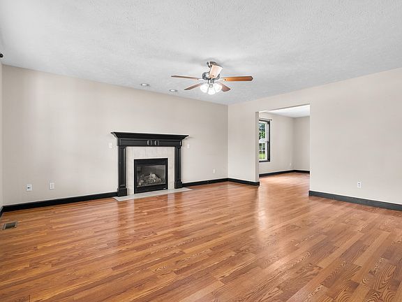 4th image of 6086 Thistlewood Ave