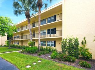 1083 Forest Lakes Dr APT 209, Naples, FL 34105