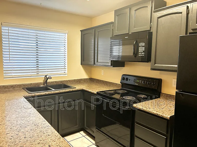 170 E Guadalupe Rd #161 — Photo 2