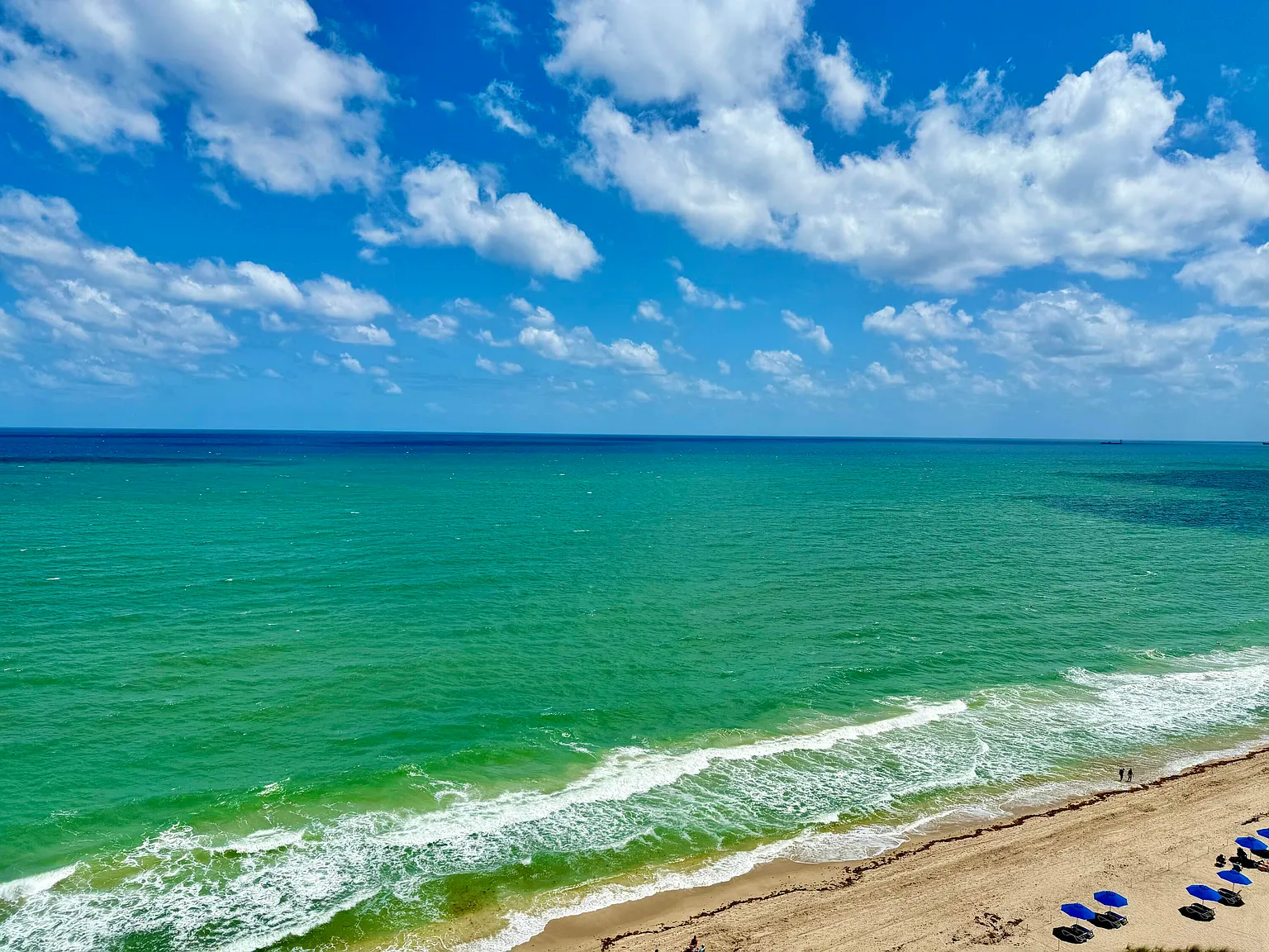 2 bed, 2.0 bath, 1350 sqft, $3,200 — Photo 3