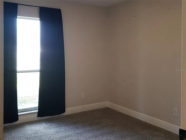 404 King Louis Ct — Photo 18