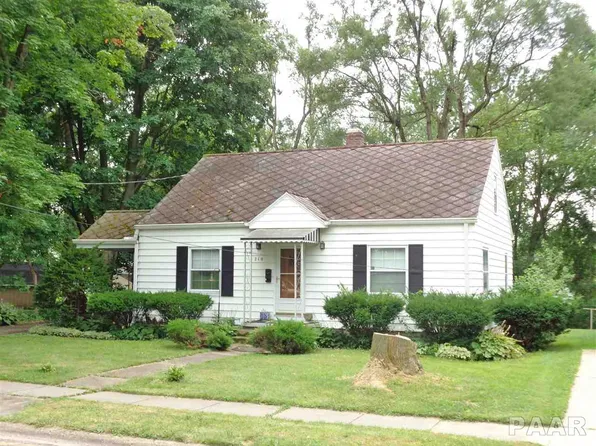 210 North St, Washington, IL 61571