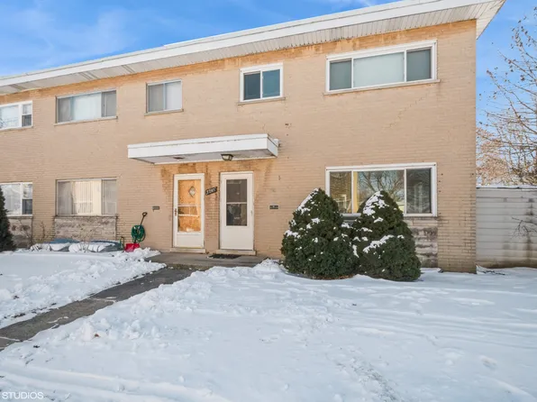 7245 N Campbell Ave #A, Chicago, IL 60645