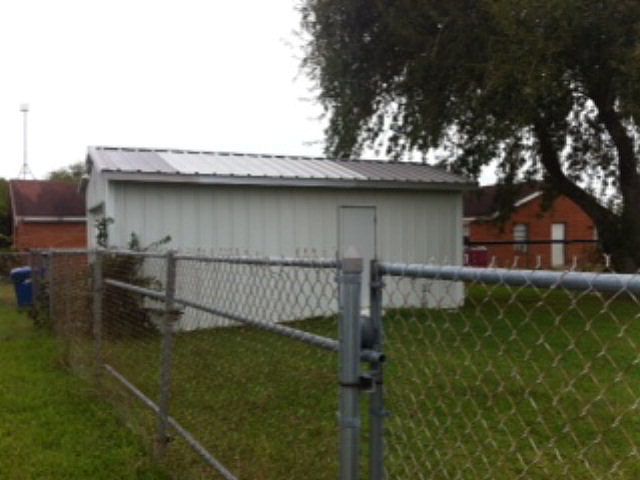 2nd image of 1906 Oren St