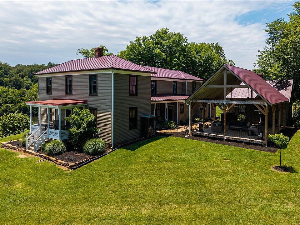 1st image of 779 River Rd