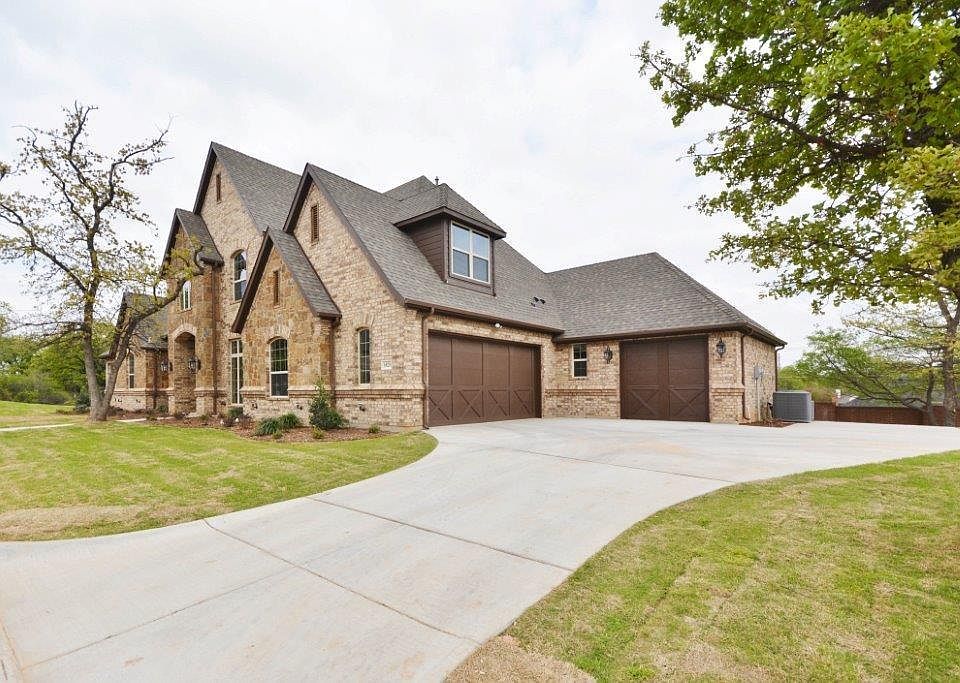 1st image of 6820 Woodland Hills Dr