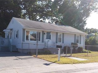 14 Langley St, Warwick, RI 02889