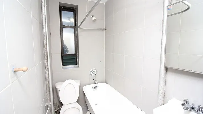 Rented by Space Link Realty | media 11