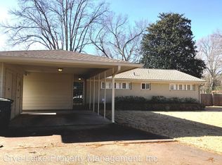 455 Green Acres Rd, Memphis, TN 38117