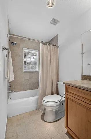 3 bed, 3.5 bath, $4,000 — Photo 3
