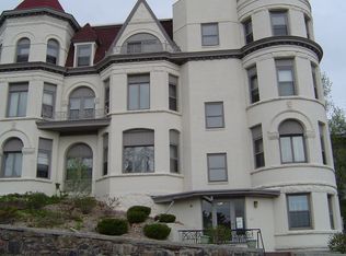 715 E 2nd St, Duluth, MN 55805