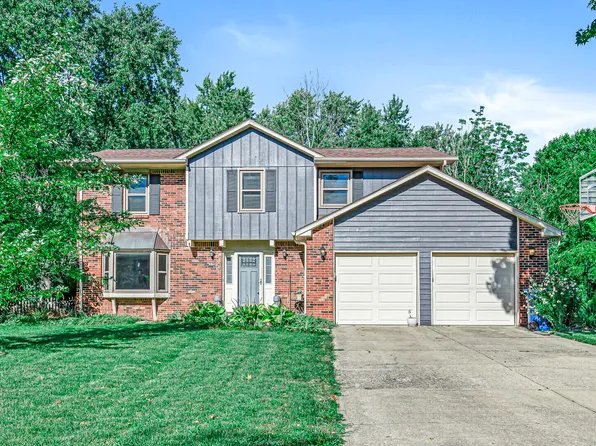 30 Waterford Ct, Zionsville, IN 46077