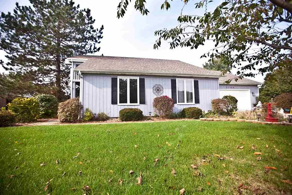 51589 Shaker Ln photo 1