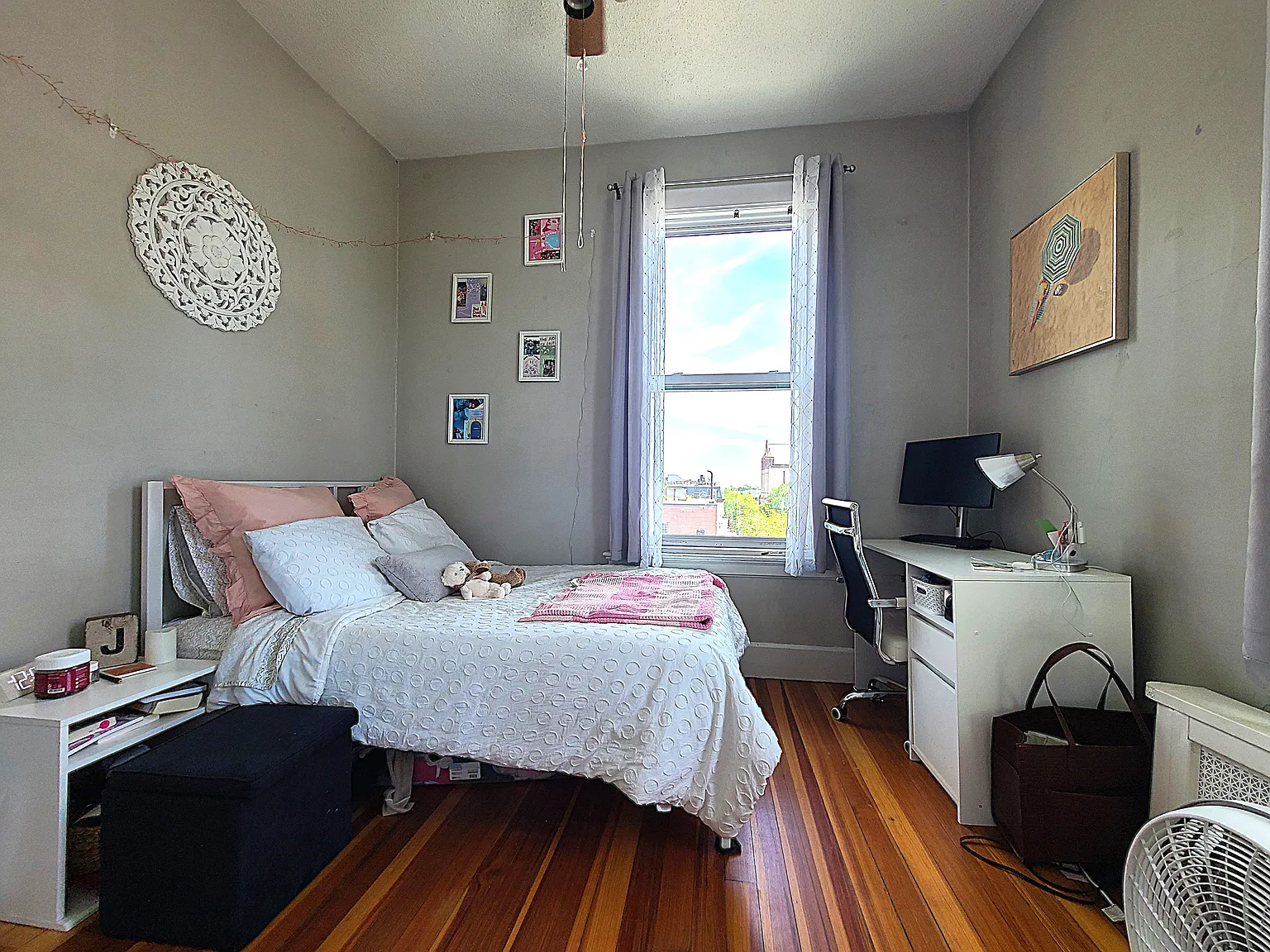 2 bed, 650 sqft, $3,500 — Photo 4
