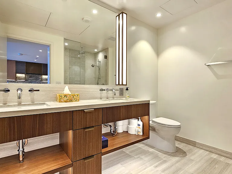 1100 Ala Moana Blvd — Photo 9