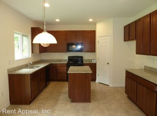 1597 Garden View Dr, Sugar Hill, GA 30518