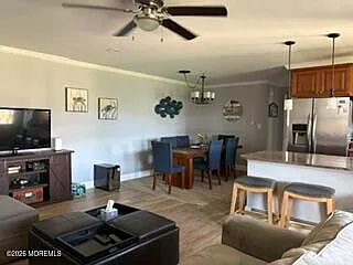 2 bed, 1.5 bath, 1036 sqft, $2,250 — Photo 1