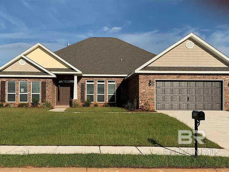 23870 Flynt Dr — Photo 1