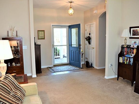 4th image of 1051 Shorehaven Dr