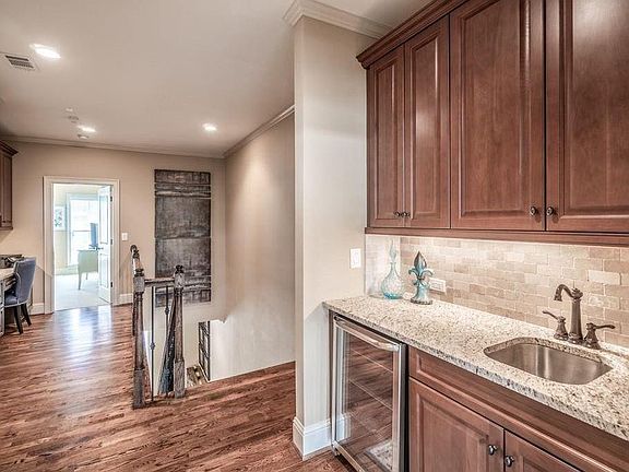 2nd image of 3611 E Paces Way NE #3611